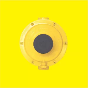 Regulador de gás baixa pressão 12KG aliança 76511 entrada de 1/2 BSP saida 1/2 BSP  sem manometro REF- 1668